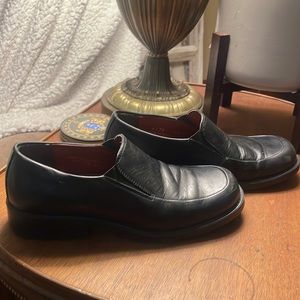 Bass slip on dress shoes size 6m